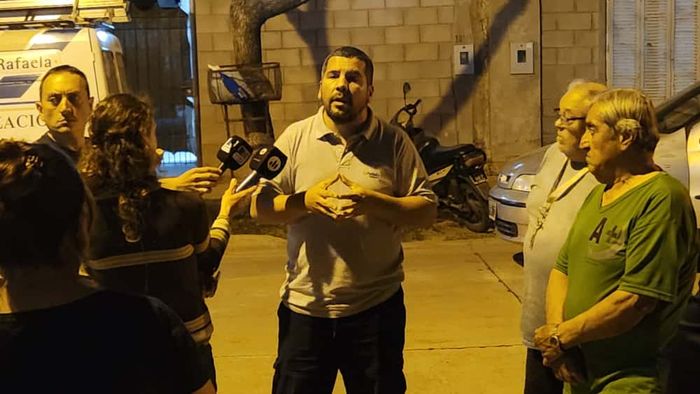 “Necesitamos que nos escuchen”: vecinos de barrio Italia reclamaron por seguridad y entregaron una nota al Municipio - 2