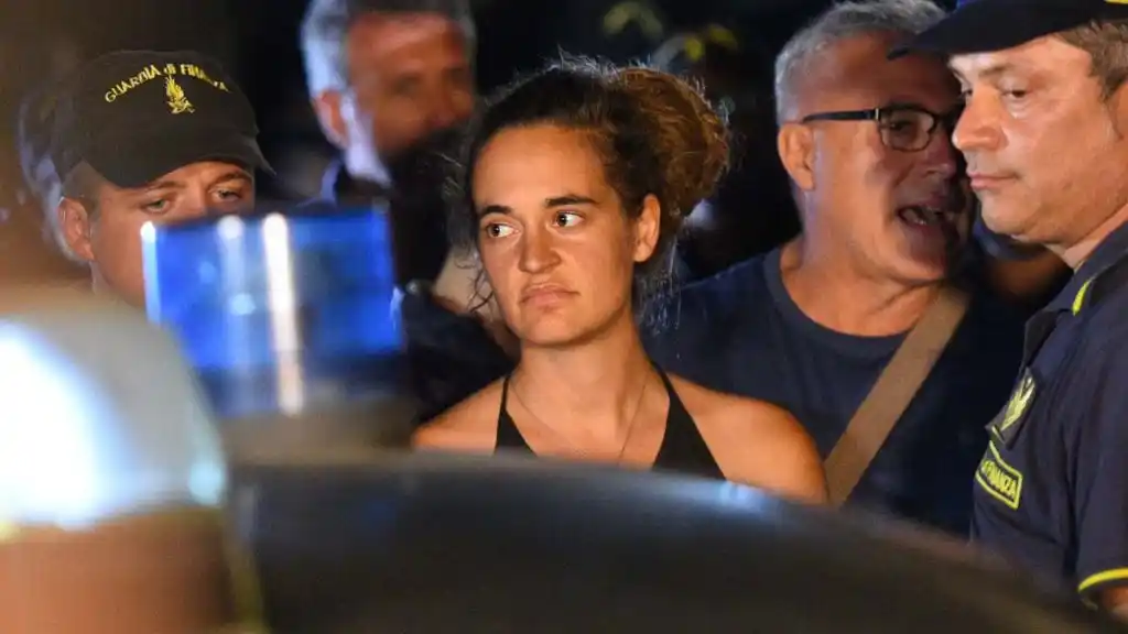 La capitana del barco detenida en Italia defendió el rescate de migrantes