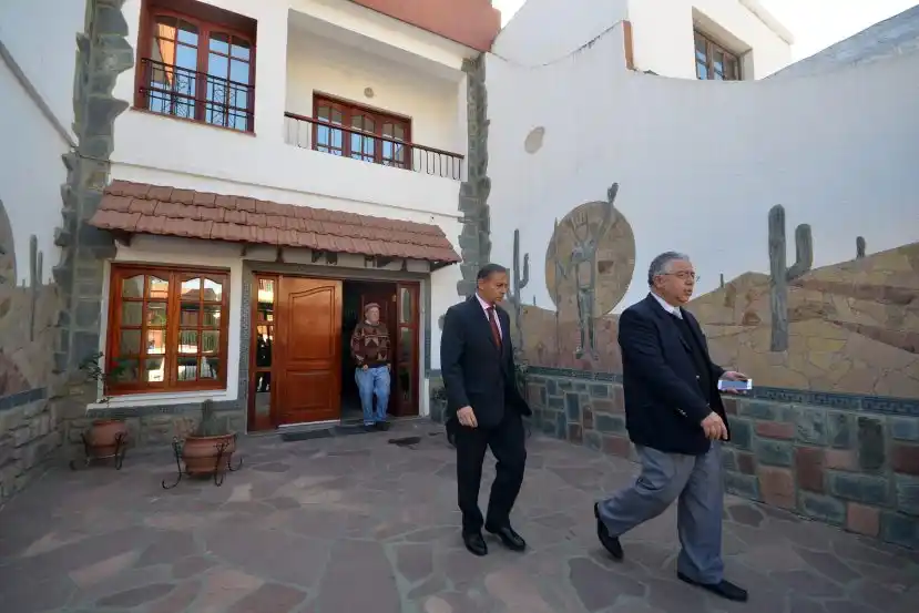 Eventual domiciliaria: Inspeccionan dos domicilios de Milagro Sala