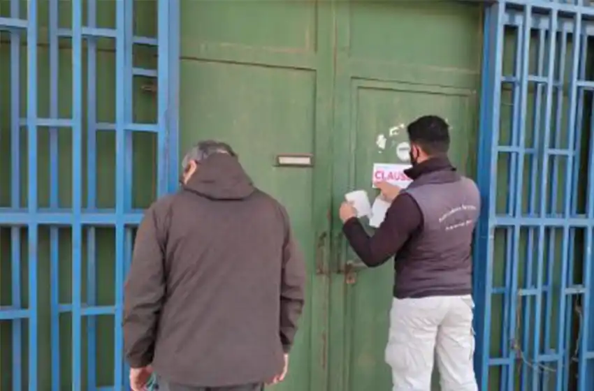 Detectan irregularidades en supermercado chino