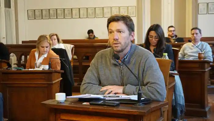 Crisis en PAMI Tandil: acefalía, paro de médicos y el fin del Plan Remediar