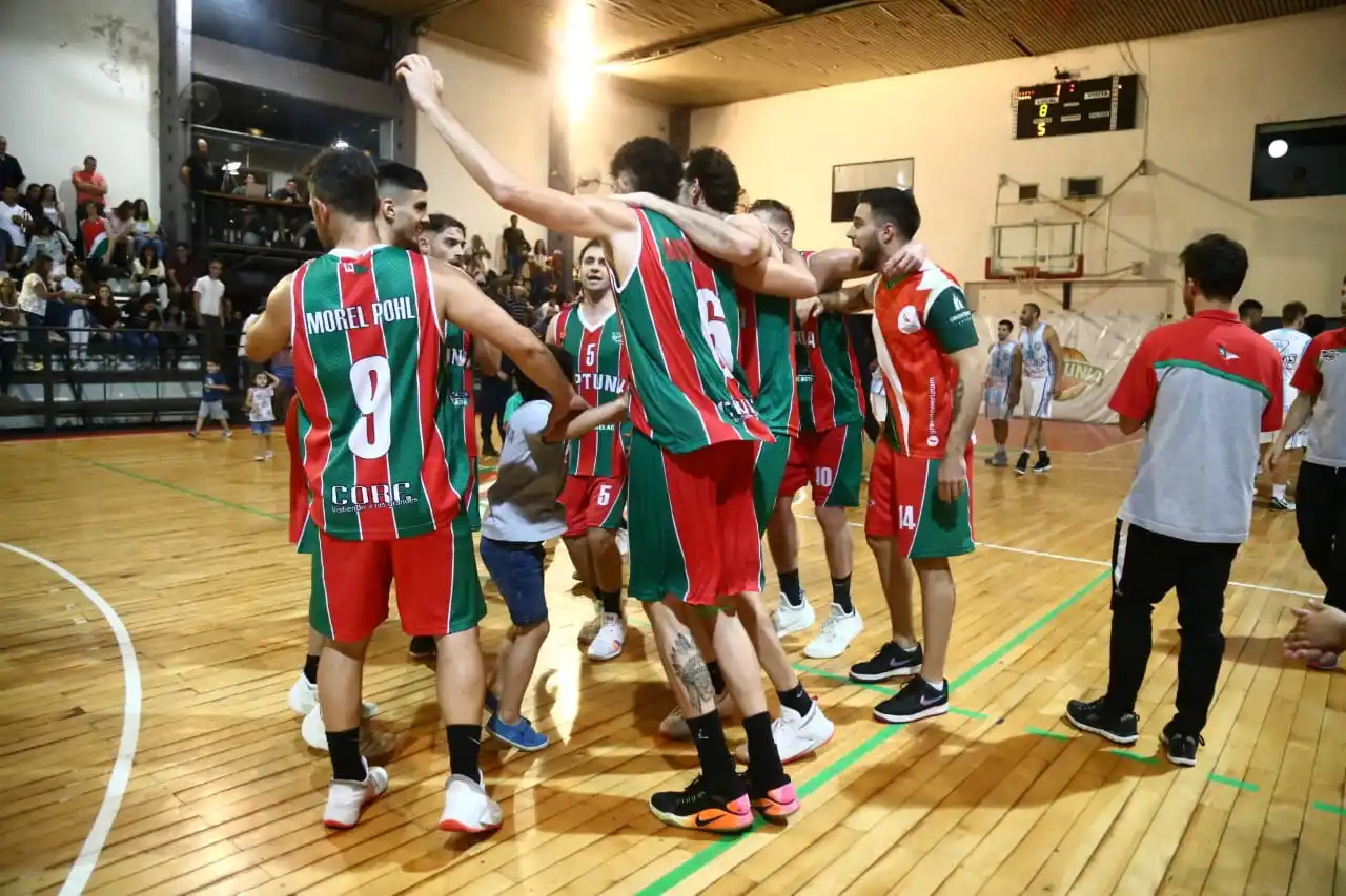 Neptunia mejoró su defensa y sumó un buen triunfo ante Regatas Uruguay