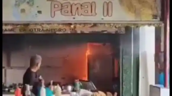 ¡TREMENDO SUSTO! Alarma en el mercado de Conejeros por explosión de una bombona de gas