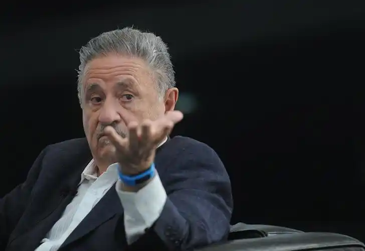 Duhalde: "Las elecciones van a ser sucias, lo dramático es cuando las noticias falsas salen del Gobierno"