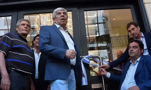 Tras “postergar” el proyecto de reforma laboral, Triaca se mostró con Moyano