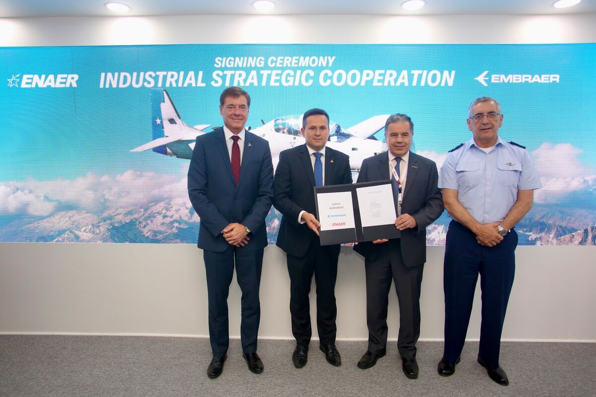 Embraer y ENAER anuncian acuerdo de cooperación en Chile en el marco de FIDAE 2024