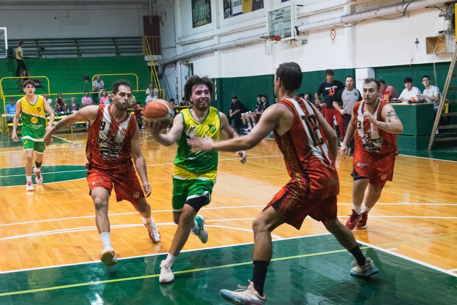 Se larga la fecha 12 del Apertura de básquet
