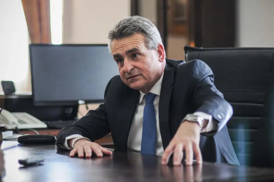 Rossi: «Las Fuerzas Armadas no se involucrarán en cuestiones de seguridad interna»