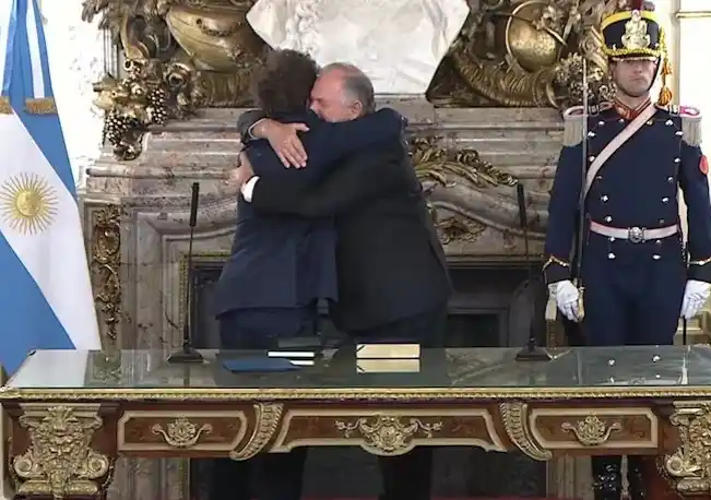 Werthein quedó formalmente en funciones.