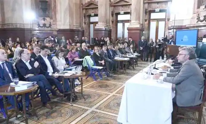 Comenzó en el Senado el debate 
de la Coparticipación Federal