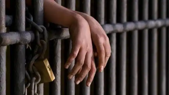 A la cárcel chocoano por abusar de su hijastra de 12 años