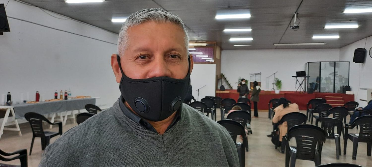 El frente +Valores, de Cyntia Hotton, tiene al pastor Iglesias como cabeza de lista local para las Primarias