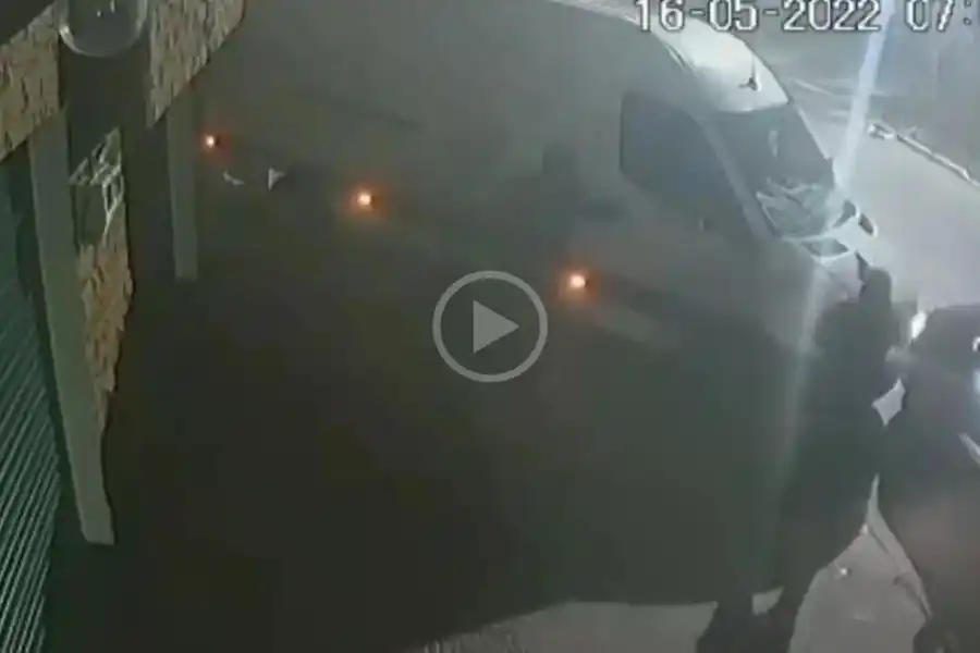 VIDEO | En solo tres minutos le robaron $10.000.000 a comerciantes rosarinos que se dirigían a La Salada