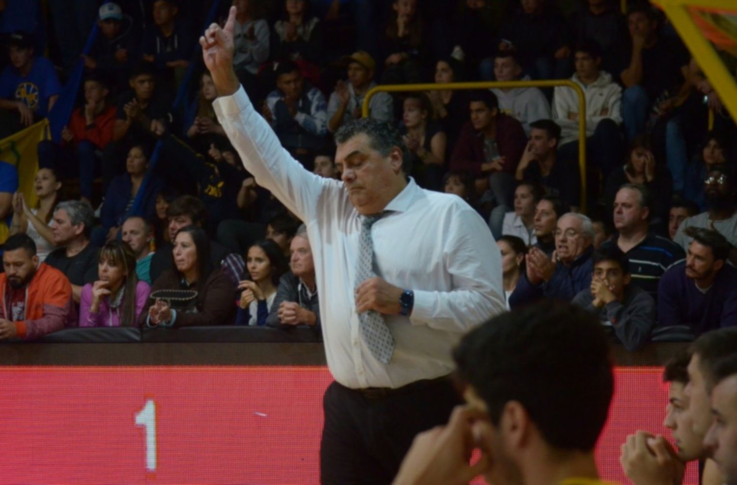 Carlos Romano dejó de ser el entrenador de Peñarol