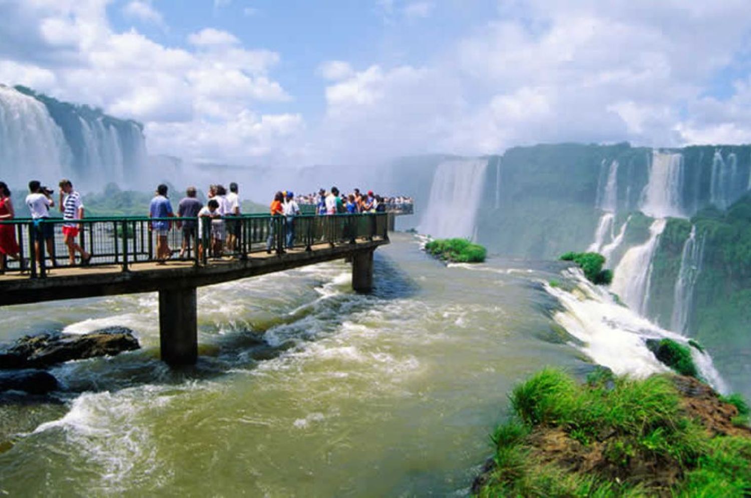 Retiraron más de 270.000 pesos en monedas de las Cataratas del Iguazú