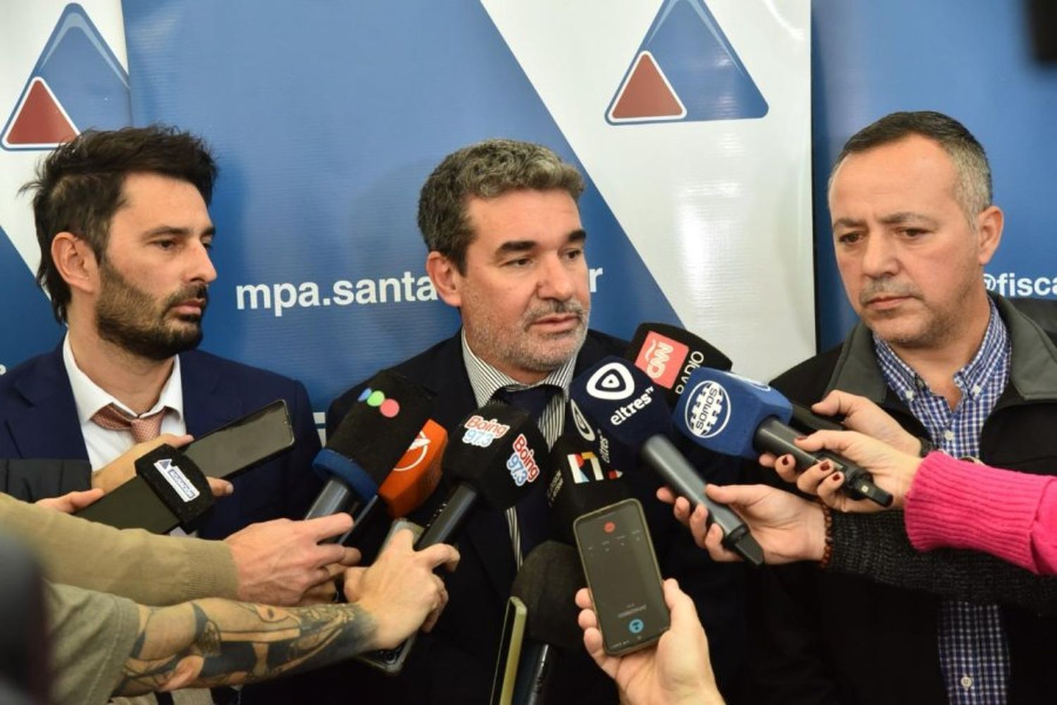 Conferencia de prensa  encabezada por el Fiscal Regional Interventor, Dr. Matías Merlo, y el Fiscal Dr. Pablo Socca en el Centro de Justicia Penal