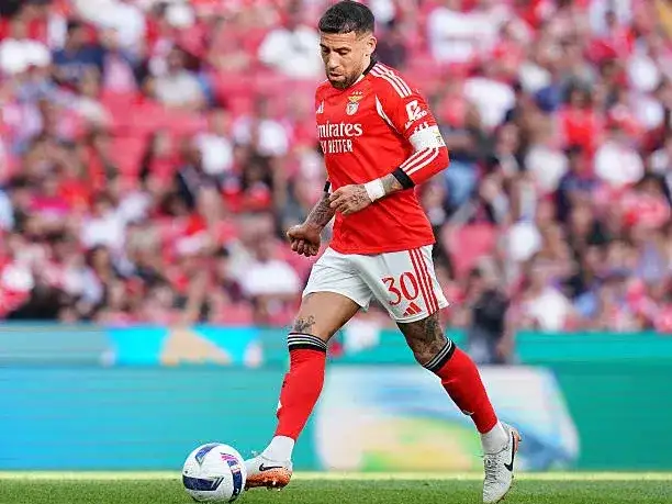 Otamendi no renovará contrato con Benfica
