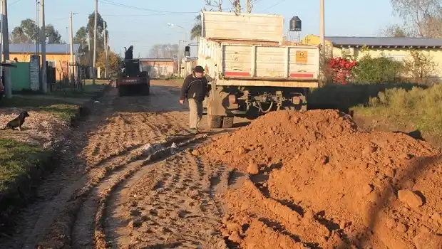 Continúa la mejora de la trama vial en Suburbio Sur
