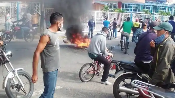 DETENIDAS 20 personas durante protestas en Yaracuy contabiliza Foro Penal