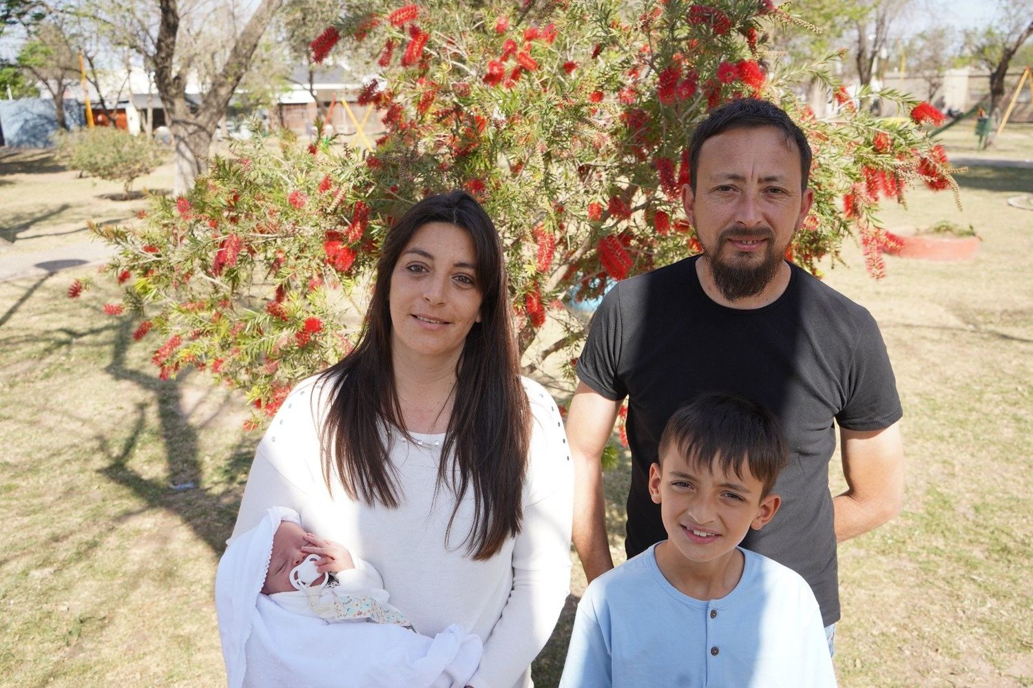 Delfina en familia. “Aprendimos a disfrutar del presente, de lo que tenemos hoy, porque el futuro es incierto”, dijo Paola.