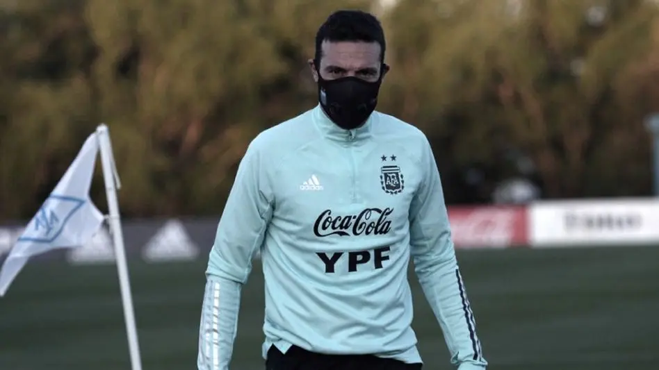 Scaloni prepara la lista de 23 convocados para eliminatorias
