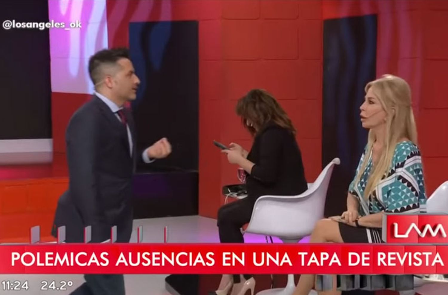 Ángel de Brito le sacó el celular en vivo a Graciela Alfano