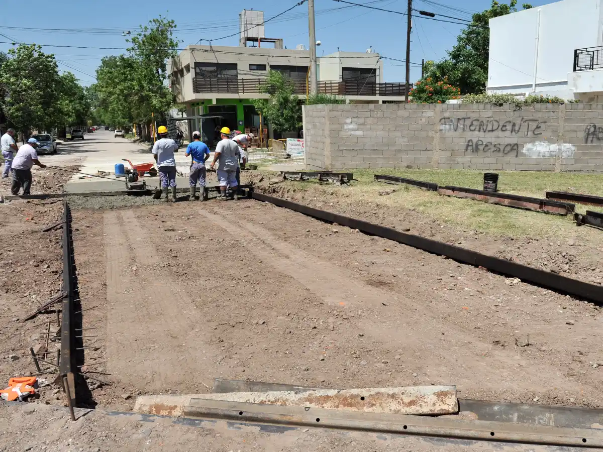 En quince días estaría pavimentado cruce de vías  de Pueyrredón y Deán Funes   