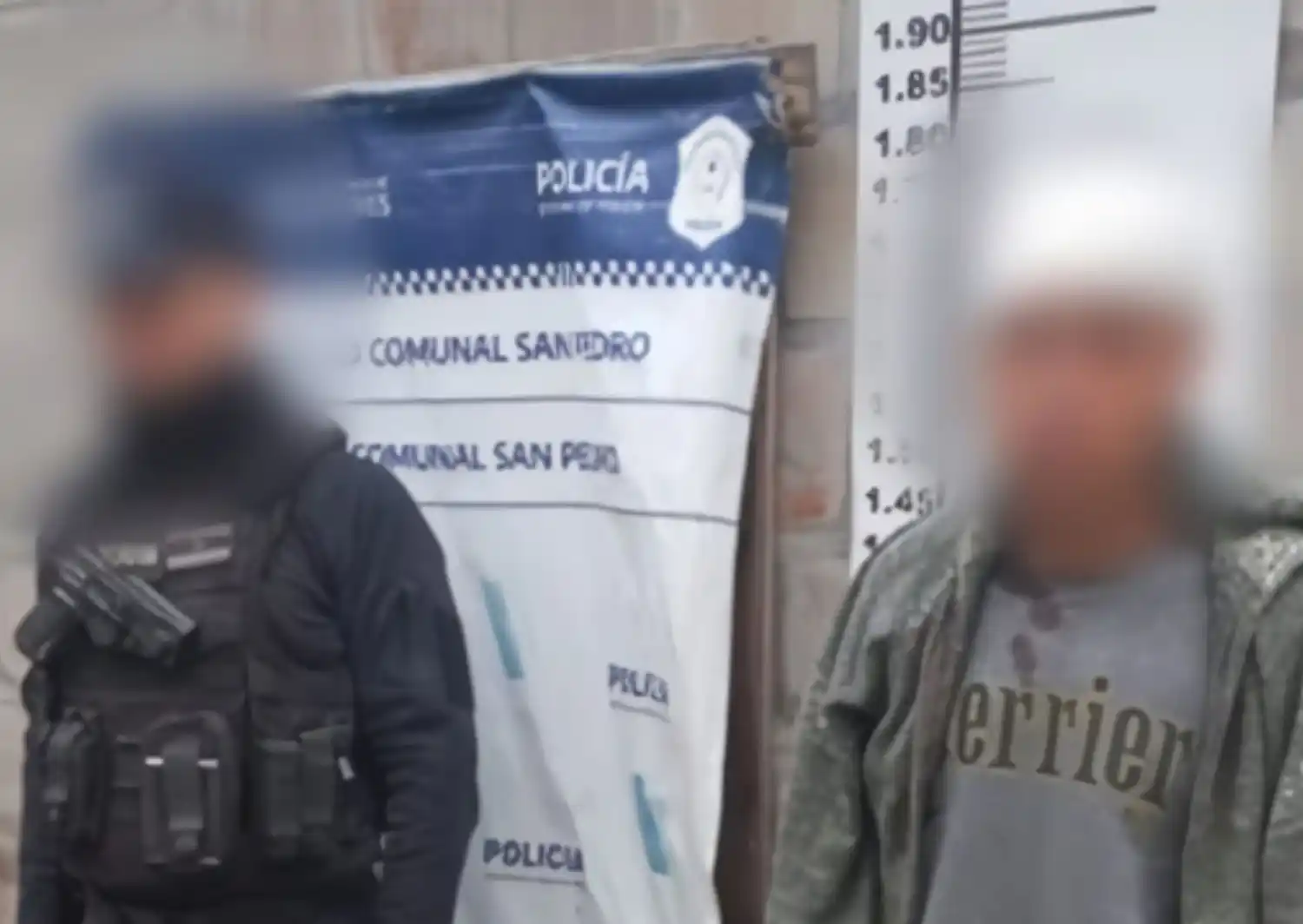 La víctima le dijo a los policías que su hermano la golpeó en la cara.