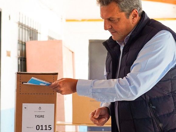 Elecciones 2025: Votó Massa, destacó la Boleta Única y dijo que el primer resultado a mirar es el de Provincia