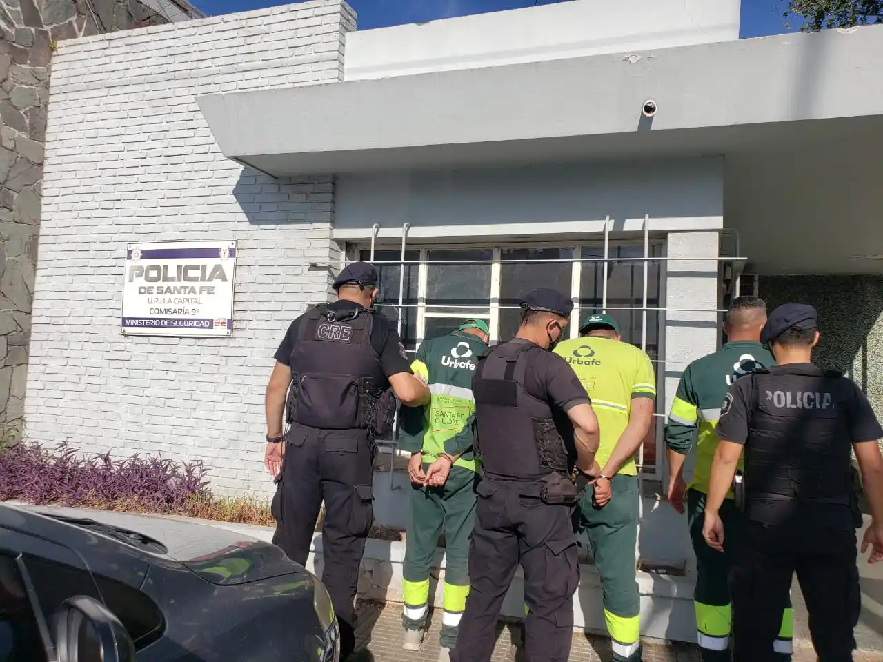 Empleados de Urbafe fueron detenidos con un arma de fuego