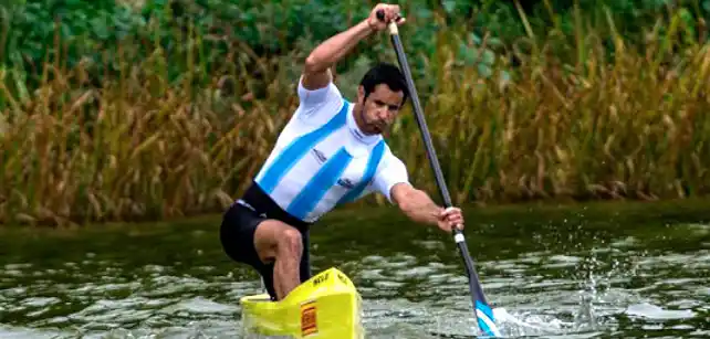 Roberto Palacios clasificó al mundial de canotaje de Noruega