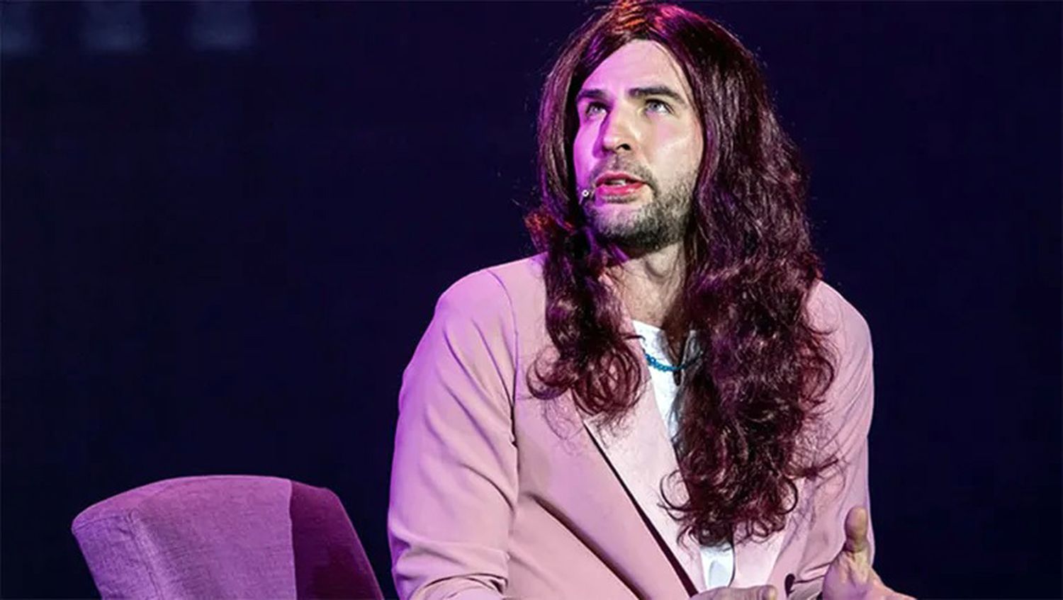 Juampi González. Llegará a Necochea con Soltero 2.0