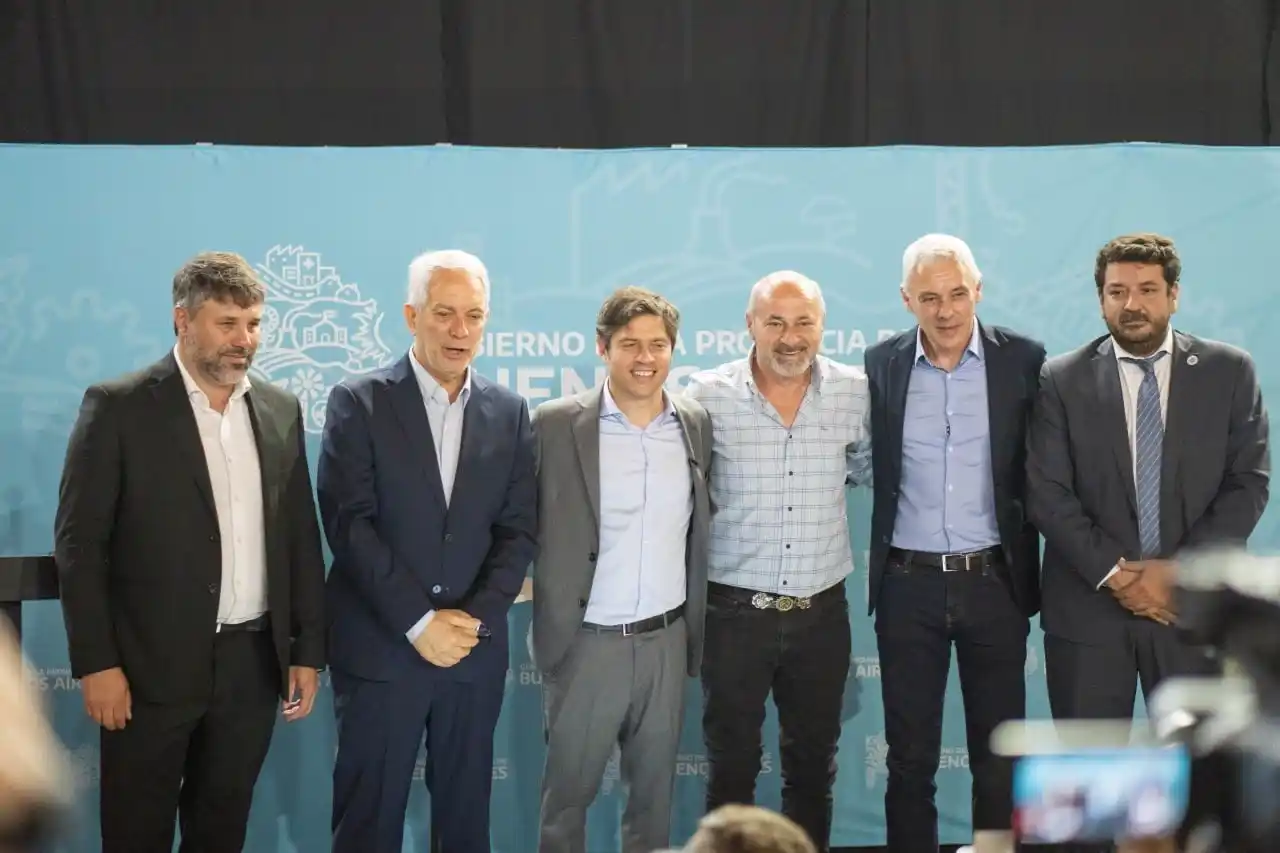 El acto se llevó a cabo en el Club Universitario de la ciudad de La Plata.