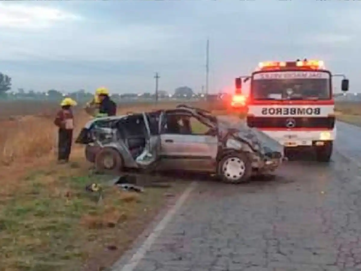 Una joven murió tras volcar con su auto mientras volvía de un baile