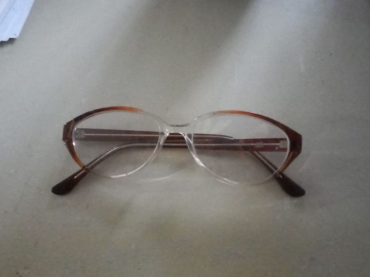 Hallaron lentes con aumento