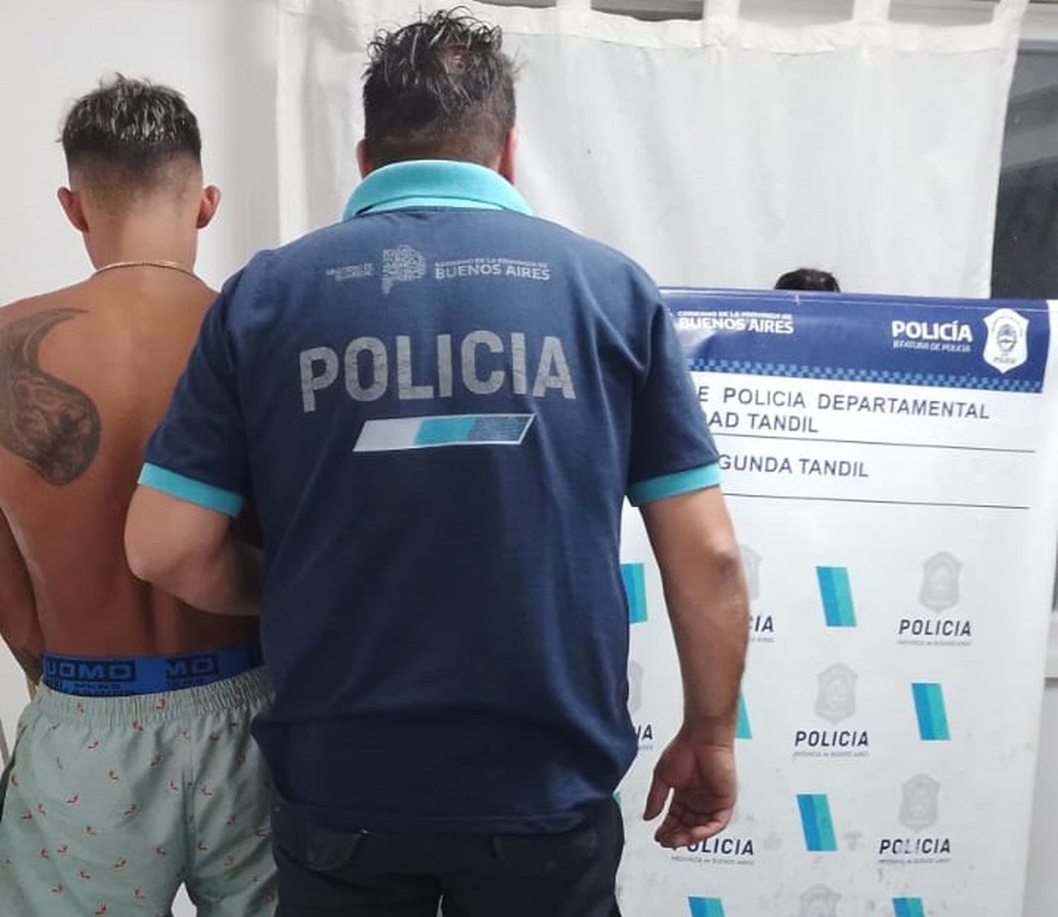 Aprehendieron a un sujeto que robó en una tienda de antigüedades