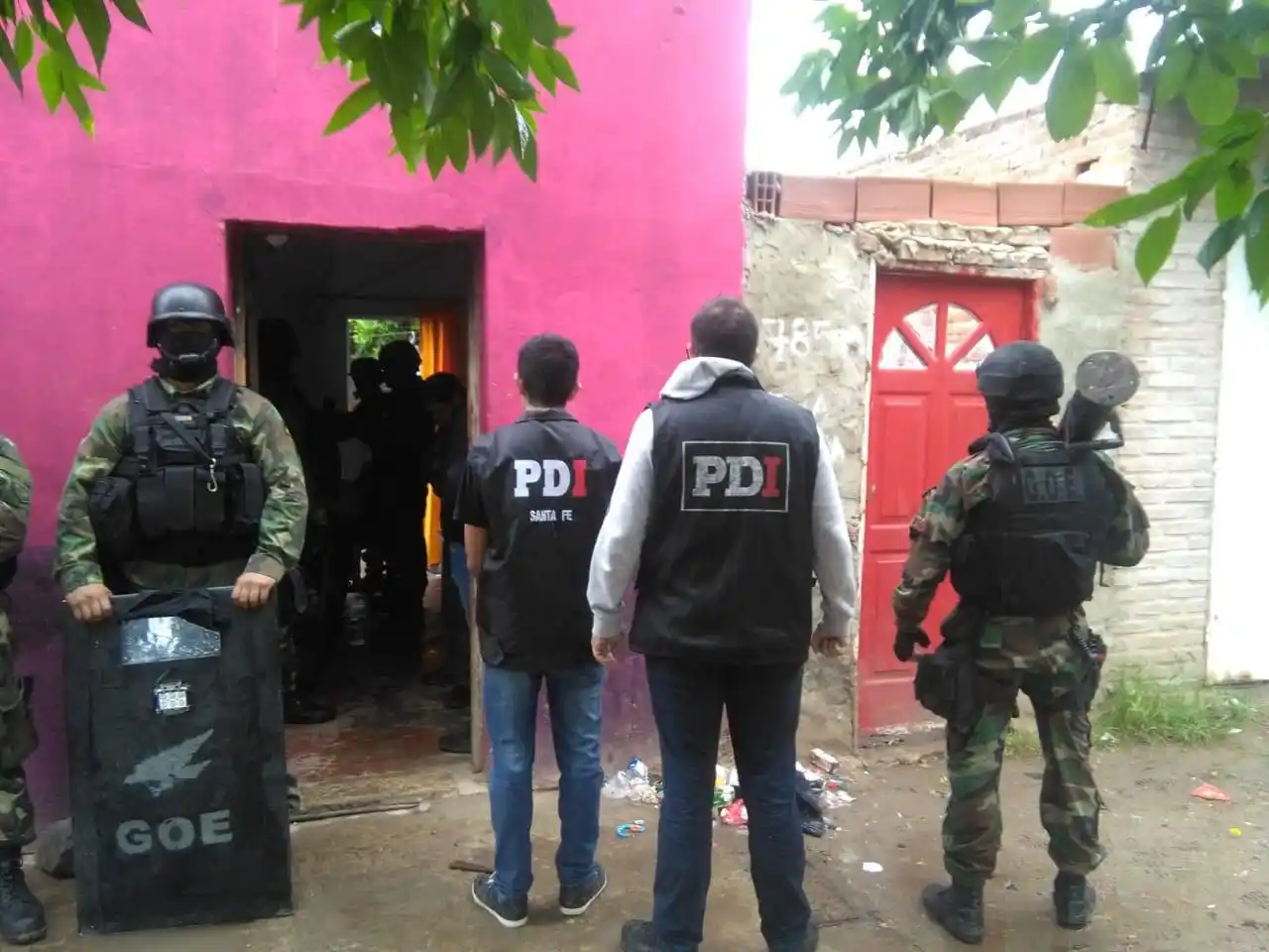 Barrio Pompeya: dos detenidos por robo y tenencia ilegal de armas de fuego