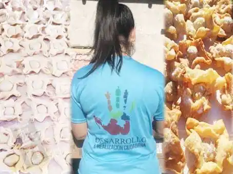 Entrega de pasteles en el barrio Pampa Soler