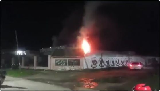 Ocho detenidos por el robo e incendio en un supermercado chino de Moreno: Berni llegó en helicóptero al lugar