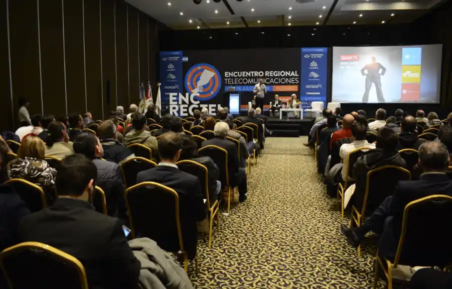 Habrá múltiples capacitaciones sobre fibra óptica en el Encuentro Regional de Telecomunicaciones