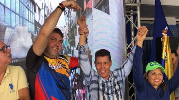 PESCANDO EN RÍO REVUELTO: Henri Falcón justifica su apoyo a Carlos Prosperi