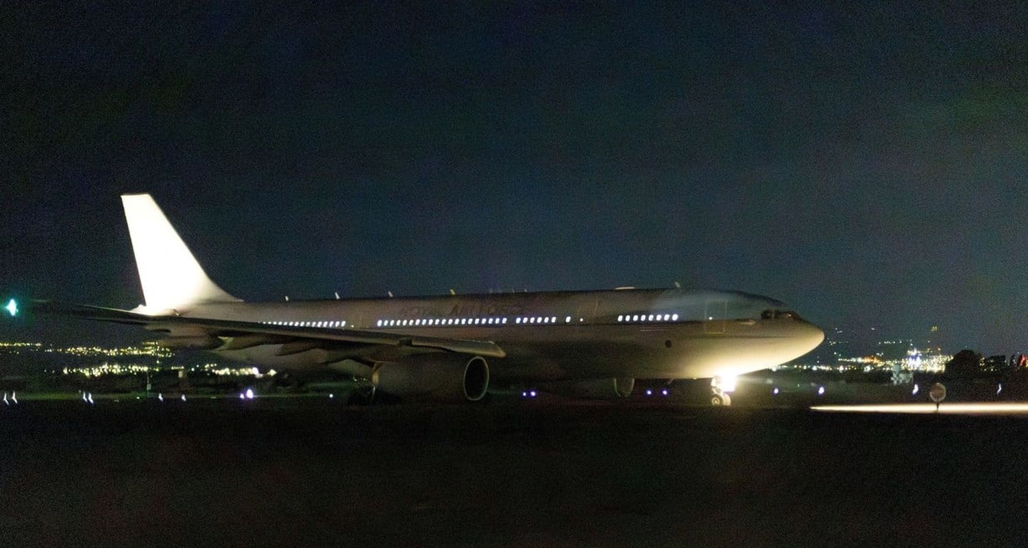 Un avión Voyager de la RAF despega para unirse a la coalición liderada por Estados Unidos desde la RAF Akrotiri para llevar a cabo ataques aéreos contra objetivos militares en Yemen. Foto: vía Reuters.