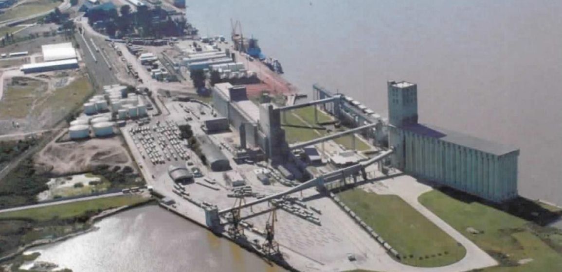 El Puerto de Rosario firmó un importante convenio con la terminal de Montevideo