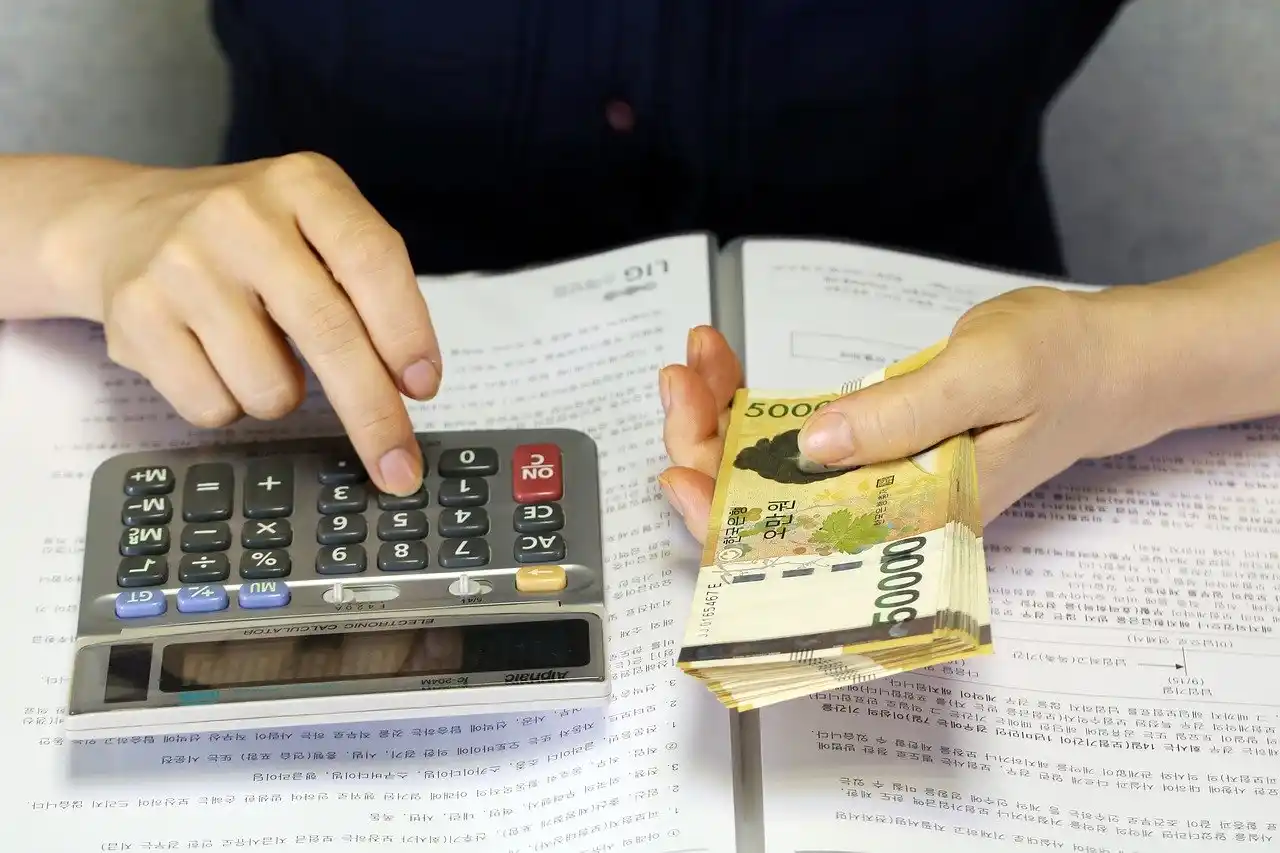 Solicitud de préstamos de dinero: Beneficios y contratiempos