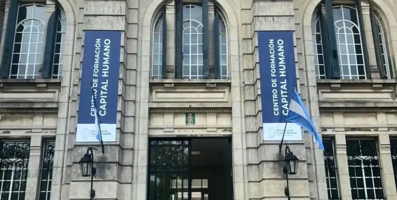 El Centro de Formación del Ministerio de Capital Humano en la ciudad de Buenos Aires que promociona el gobierno nacional en su rediseño de asistencia estatal.