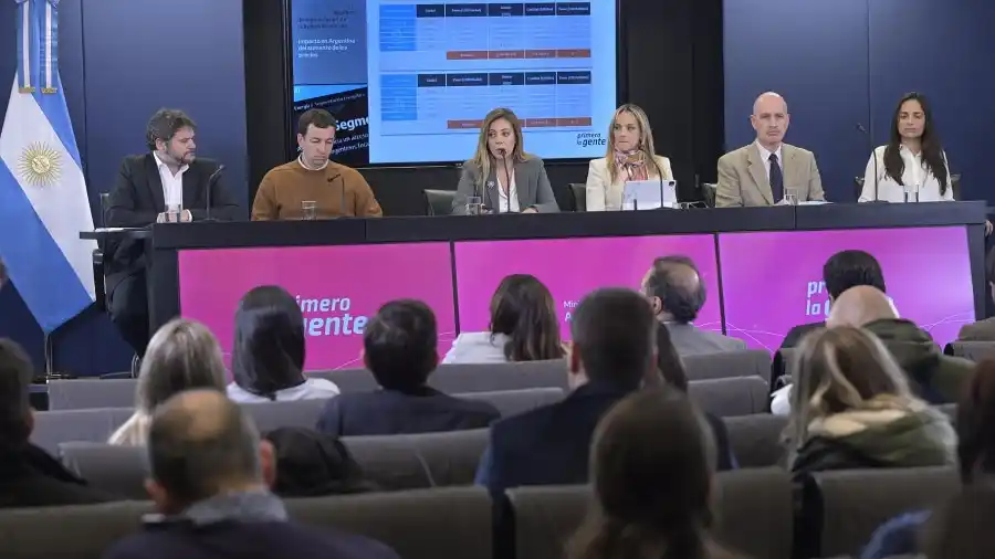 Anunciaron quita de subsidios en tarifas de luz, gas y agua: subas de hasta 167% para los hogares más afectados