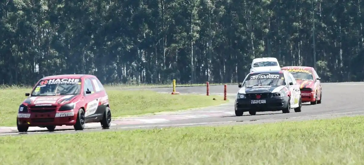 Competición Especial va por el tercer espectáculo