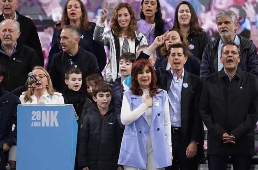 Cristina Kirchner en Plaza de Mayo: «Este Gobierno es infinitamente mejor de lo que hubiera sido otro de Macri»