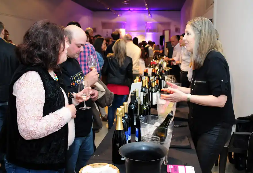 Abrió la Expovinos con la expectativa de impulsar la producción local y el enoturismo