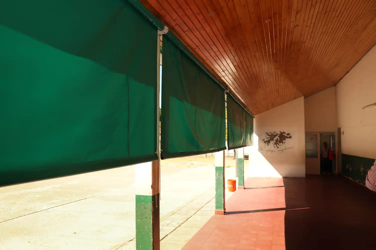 Piaggio recorrió obras de Presupuesto Participativo en escuelas de la ciudad